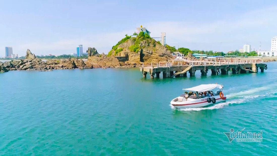 Tour 3 ngày 2 đêm từ đảo Lan Châu, Cửa Lò đến đảo Song Ngư